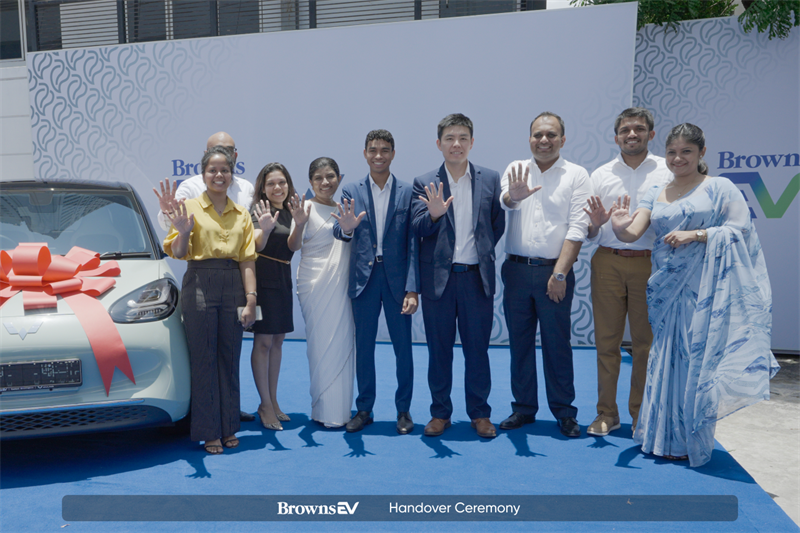 WULING L-Indoneżja u l-Grupp Browns jiksbu skoperti ta 'esportazzjoni ġodda hekk kif jidħlu fis-suq tal-Asja t'Isfel.