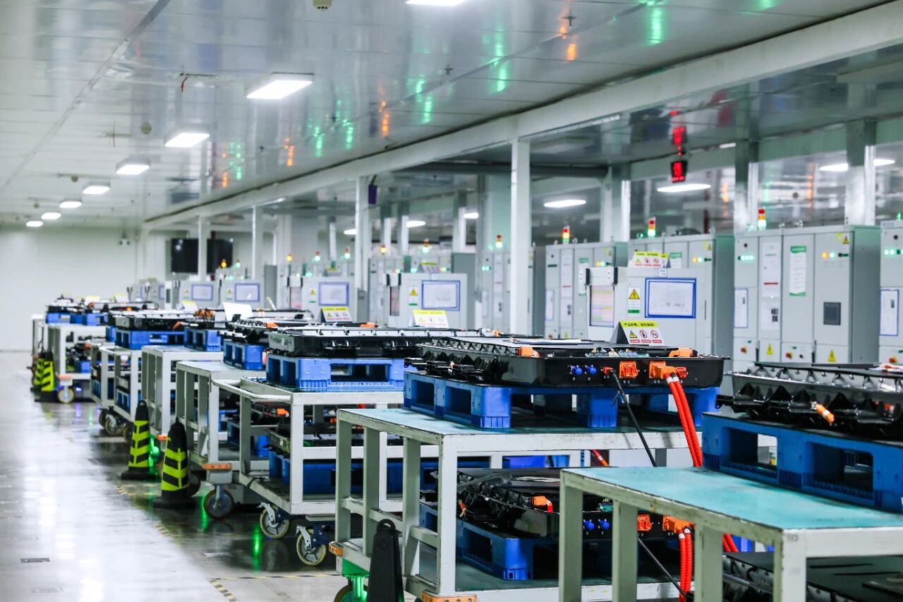 Teknoloġija SAC: Ikklassifikat ir-4 fl-Installazzjonijiet ta' Batteriji tal-Enerġija mal-pajjiż kollu! It-8 fl-Installazzjonijiet tas-Sistema ta' Drive Elettriku madwar in-Nazzjon!